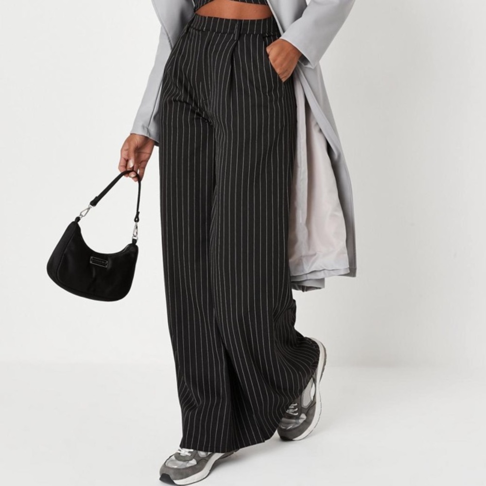 High Waisted Black Pin Stripe Pants with Belt XS